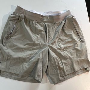 Lululemon license to train shorts